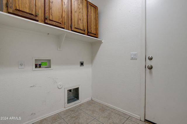 13643 W Country Gables Drive, Surprise, AZ 85379