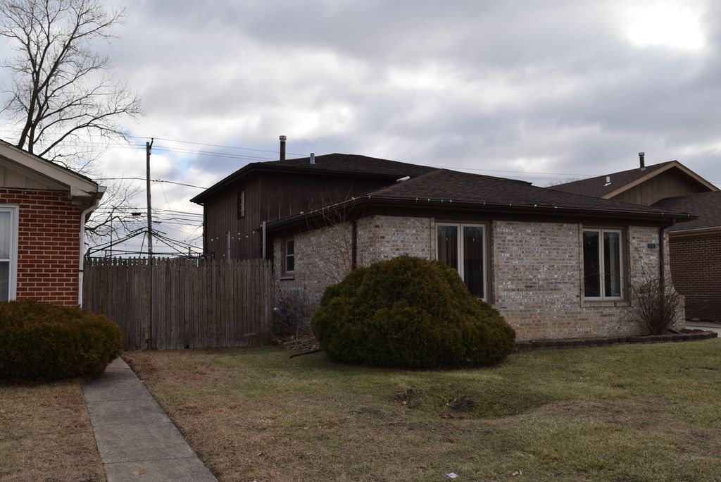 431 HOXIE Avenue, Calumet City, IL 60409