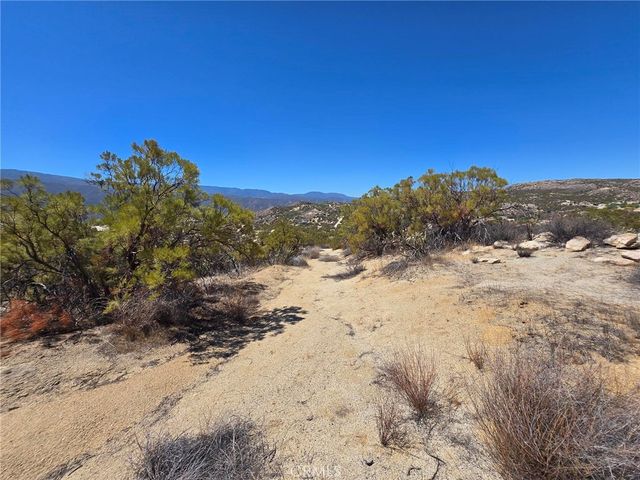 4 Indian Trails Road, Aguanga, CA 92536