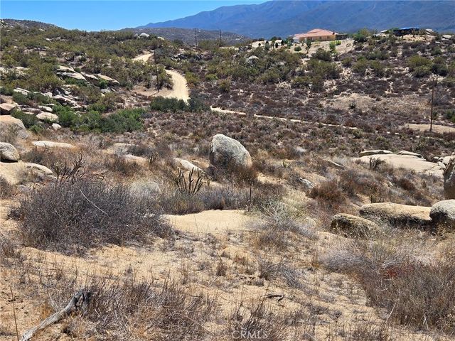 4 Indian Trails Road, Aguanga, CA 92536