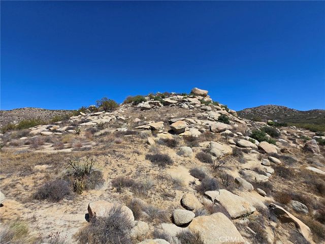 4 Indian Trails Road, Aguanga, CA 92536
