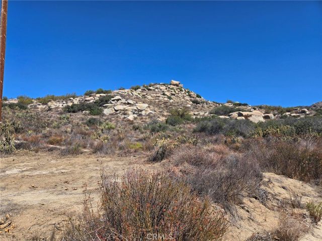 4 Indian Trails Road, Aguanga, CA 92536