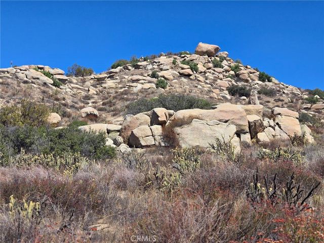 4 Indian Trails Road, Aguanga, CA 92536