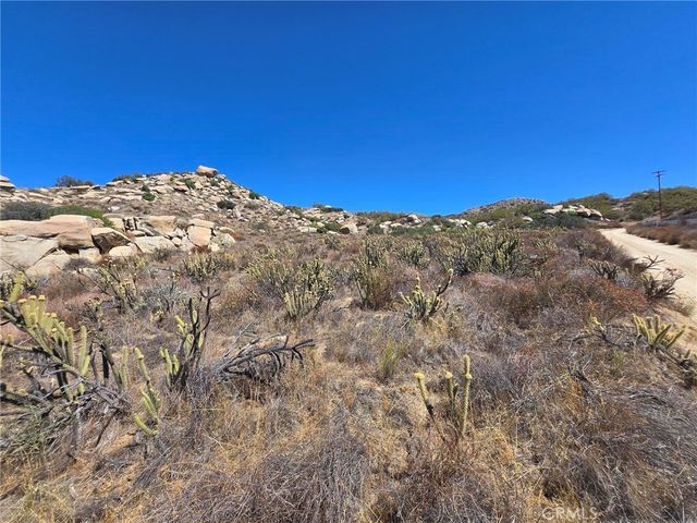 4 Indian Trails Road, Aguanga, CA 92536