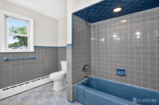 22 Franklin Boulevard, Franklin, NJ 08873