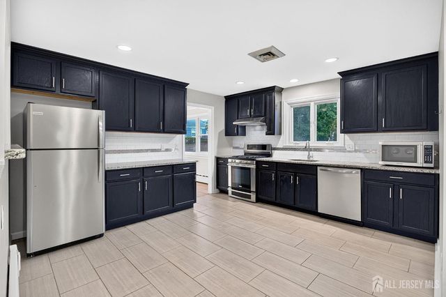 22 Franklin Boulevard, Franklin, NJ 08873