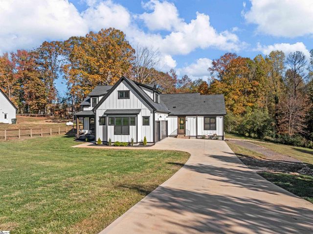 2355 Mays Bridge Road, Greer, SC 29651