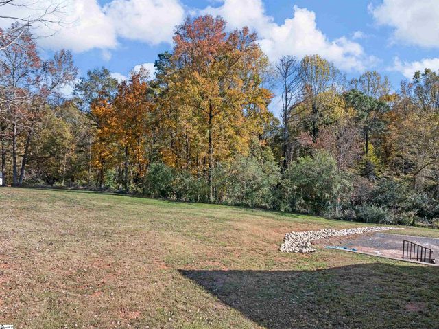 2355 Mays Bridge Road, Greer, SC 29651