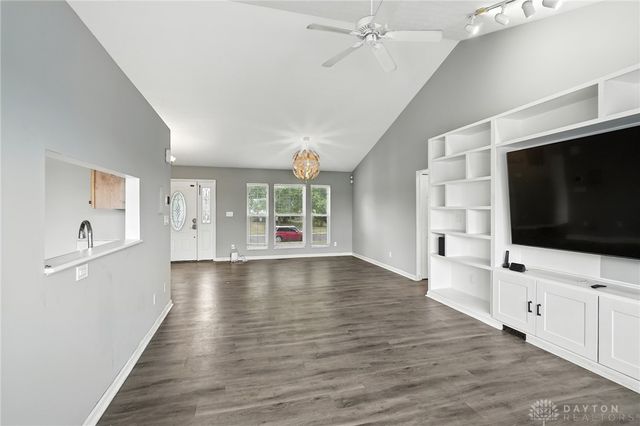 2378 Ferndown Drive, Miamisburg, OH 45342