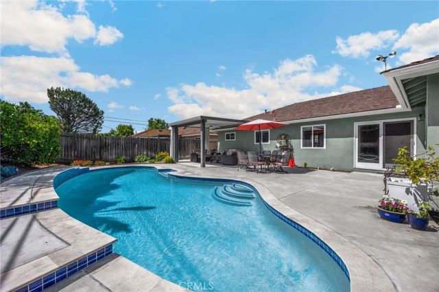 2940 Firethorne Ave, Fullerton, CA 92835