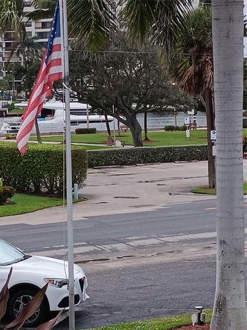 1110 N Riverside Drive 26, Pompano Beach, FL 33062