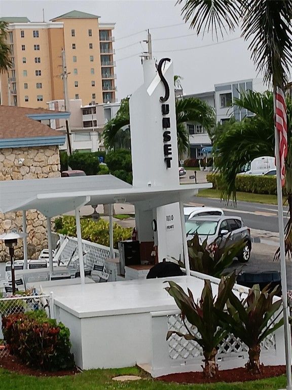 1110 N Riverside Drive 26, Pompano Beach, FL 33062