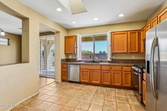 2449 W MUIRFIELD Drive, Anthem, AZ 85086