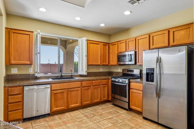 2449 W MUIRFIELD Drive, Anthem, AZ 85086