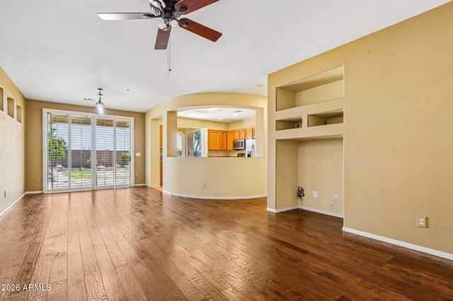 2449 W MUIRFIELD Drive, Anthem, AZ 85086