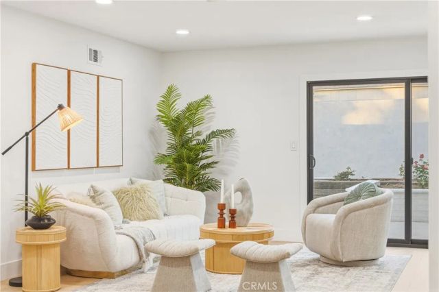 25216 Miles, Lake Forest, CA 92630