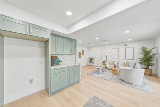 25216 Miles, Lake Forest, CA 92630