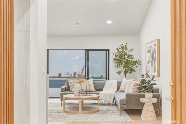 25216 Miles, Lake Forest, CA 92630