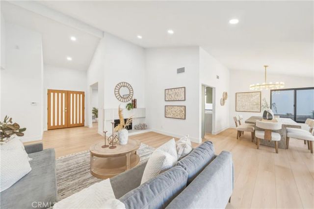 25216 Miles, Lake Forest, CA 92630