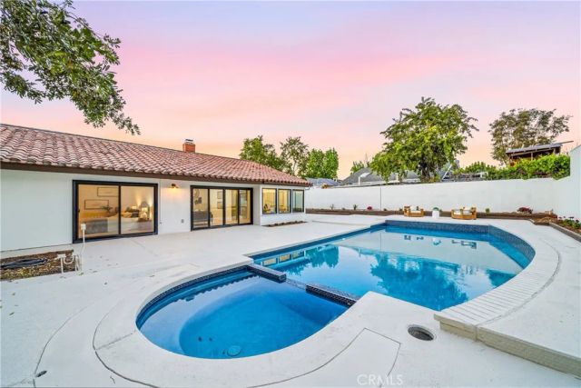 25216 Miles, Lake Forest, CA 92630