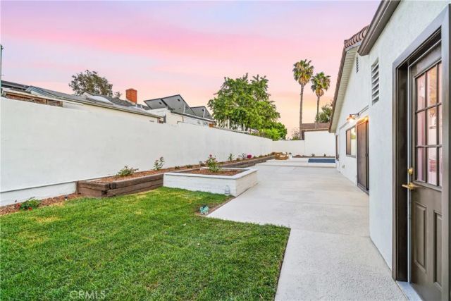 25216 Miles, Lake Forest, CA 92630