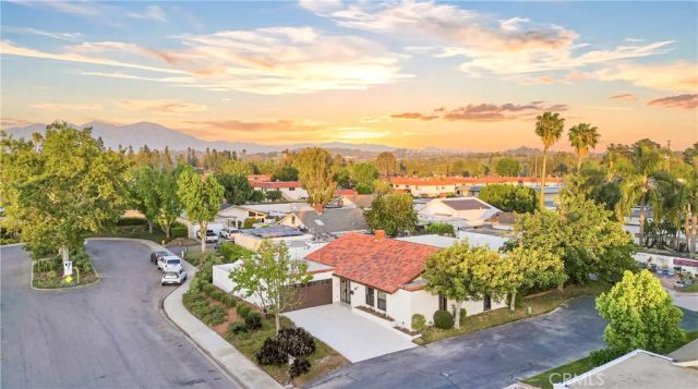 25216 Miles, Lake Forest, CA 92630
