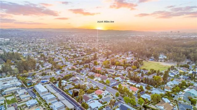25216 Miles, Lake Forest, CA 92630