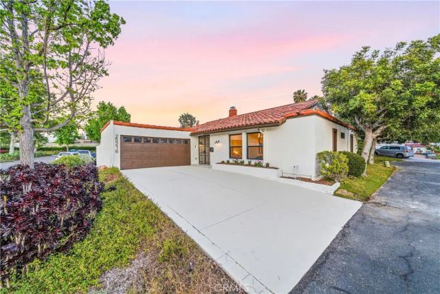 25216 Miles, Lake Forest, CA 92630