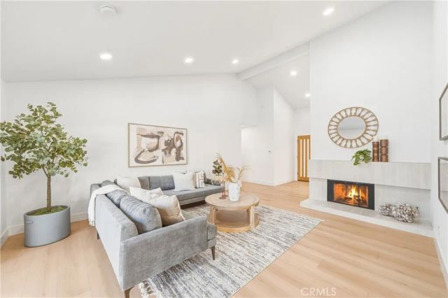 25216 Miles, Lake Forest, CA 92630