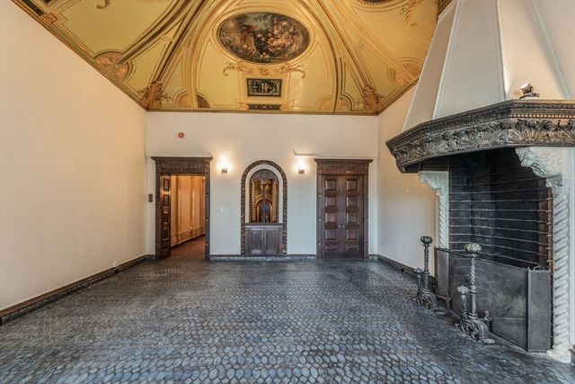 107 Beacon 3, Boston, MA 02116