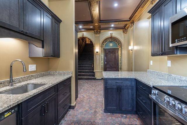 107 Beacon 3, Boston, MA 02116