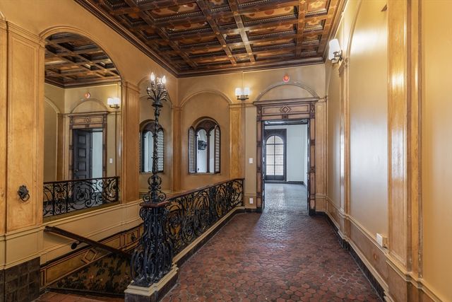 107 Beacon 3, Boston, MA 02116