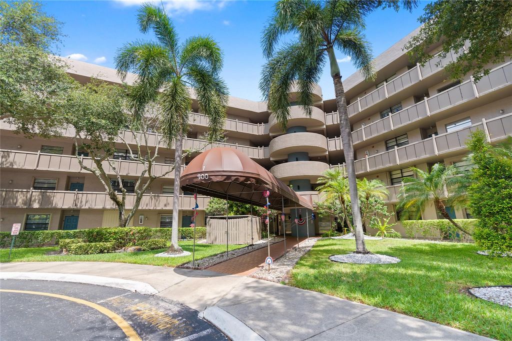 900 Colony Point Cir 511, Pembroke Pines, FL 33026