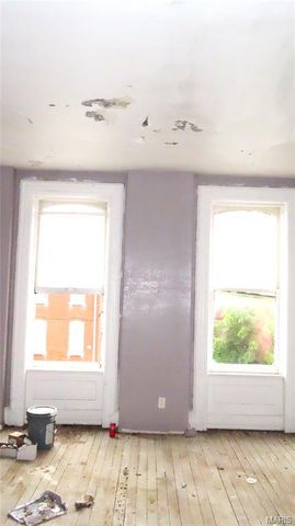 3927 N 21st Street, St Louis, MO 63107