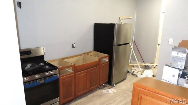 3927 N 21st Street, St Louis, MO 63107