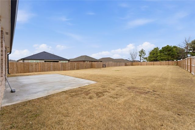 505 Cattleman Lane, Siloam Springs, AR 72761