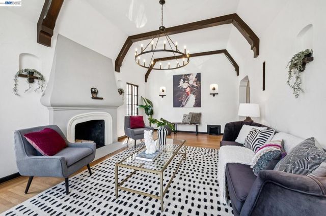 2600 55TH AVENUE, Oakland, CA 94605