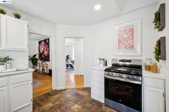 2600 55TH AVENUE, Oakland, CA 94605