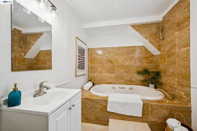 2600 55TH AVENUE, Oakland, CA 94605