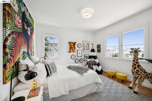 2600 55TH AVENUE, Oakland, CA 94605