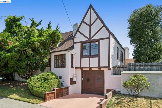 2600 55TH AVENUE, Oakland, CA 94605