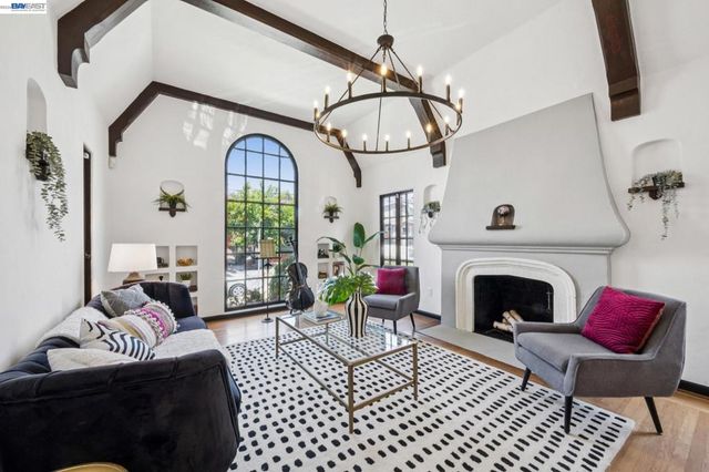2600 55TH AVENUE, Oakland, CA 94605