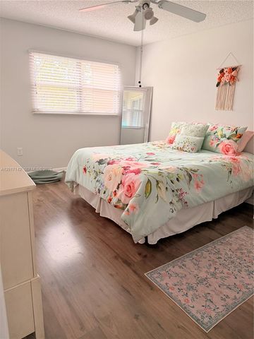 571 SW 142nd Ave 311O, Pembroke Pines, FL 33027