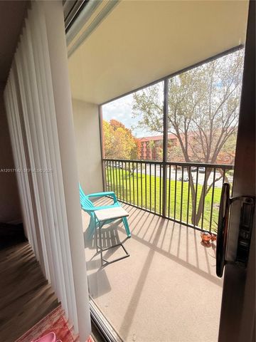 571 SW 142nd Ave 311O, Pembroke Pines, FL 33027