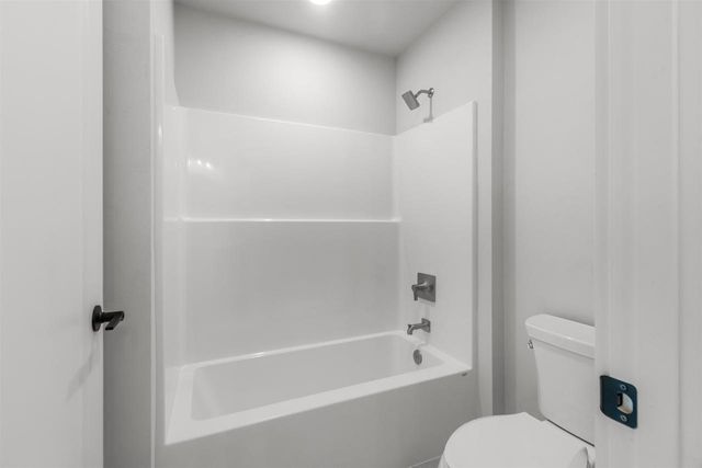 3600 E GOLDEN GATE DRIVE, Appleton, WI 54913