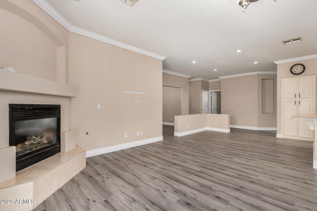 9141 W YUKON Drive, Peoria, AZ 85382