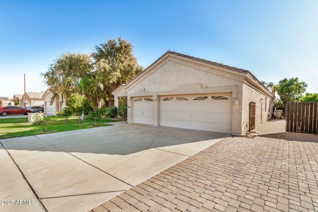 9141 W YUKON Drive, Peoria, AZ 85382