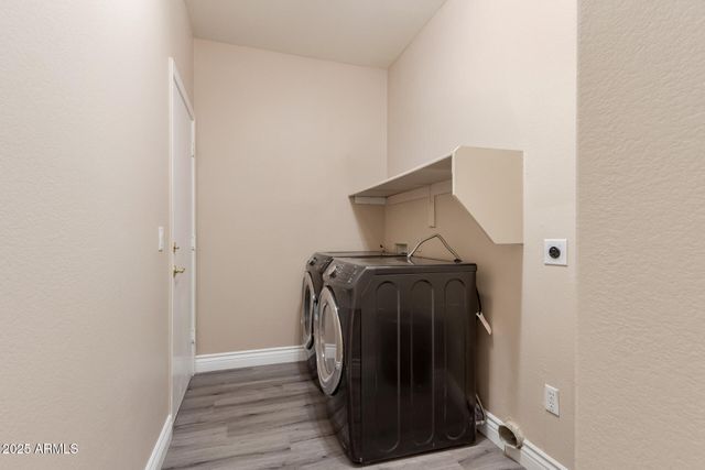 9141 W YUKON Drive, Peoria, AZ 85382