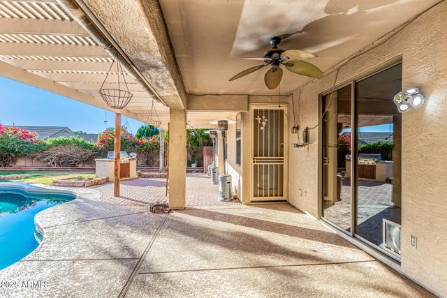 9141 W YUKON Drive, Peoria, AZ 85382