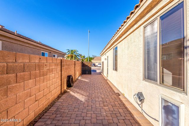 9141 W YUKON Drive, Peoria, AZ 85382